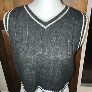 SHEIN Black V-Neck Cable Knit Sweater Vest